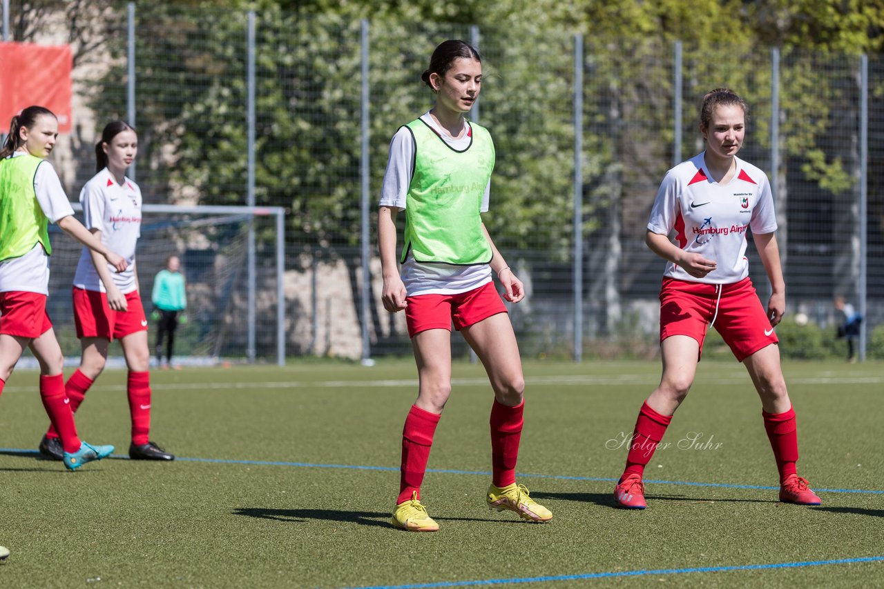 Bild 103 - wCJ Germania Schnelsen - Walddoerfer SV : Ergebnis: 0:6